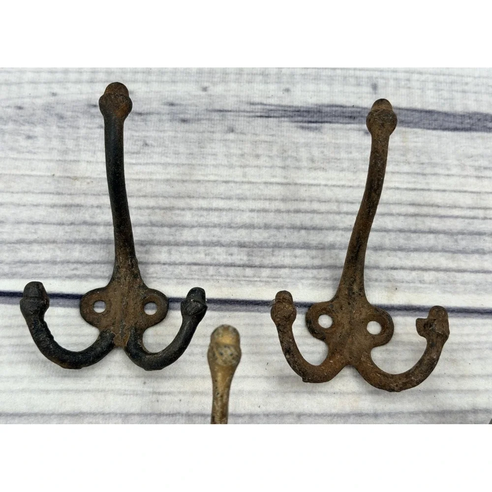 LOT OF 4 ANTIQUE SALVAGED CAST IRON DOUBLE COAT / HAT HOOKS